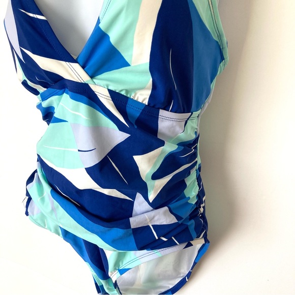 La Blanca Palm Reader Surplice One Piece Swimsuit Size 16 Neumann Marcus - Picture 5 of 8